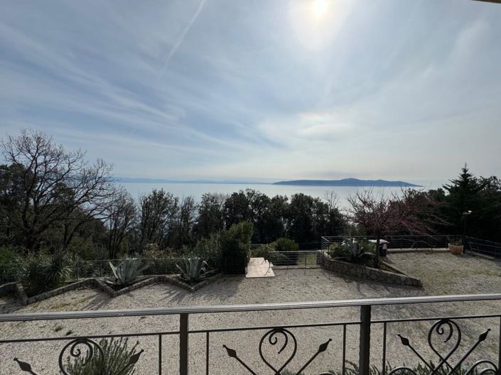 Image No.14-Propriété de 15 chambres à vendre à Mošcenicka Draga