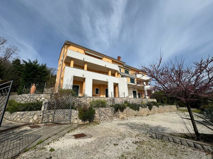 Image No.7-Propriété de 15 chambres à vendre à Mošcenicka Draga