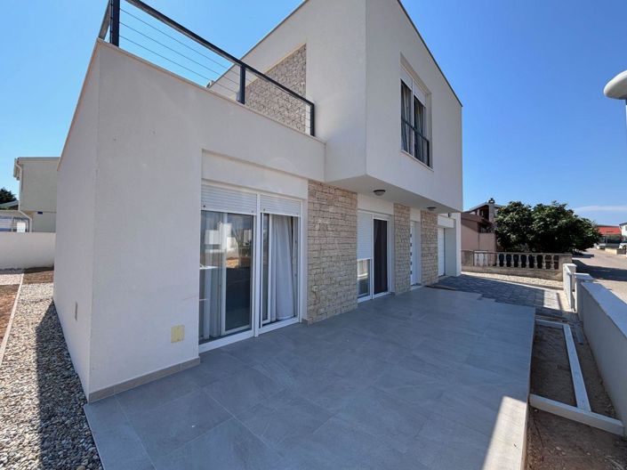 Image No.4-Propriété de 3 chambres à vendre à Vir