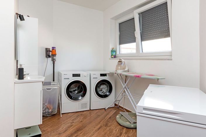 Image No.17-Propriété de 4 chambres à vendre à Šegotici