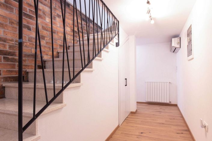 Image No.22-Propriété de 4 chambres à vendre à Labin