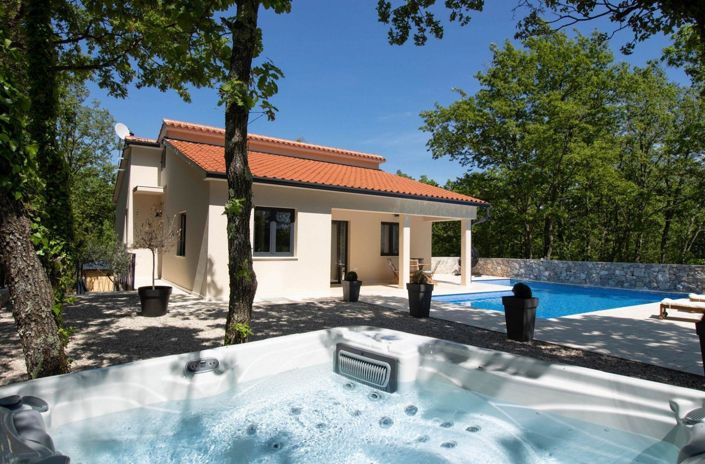 Image No.3-Propriété de 4 chambres à vendre à Labin