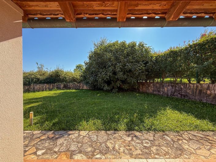 Image No.5-Propriété de 6 chambres à vendre à Banjole