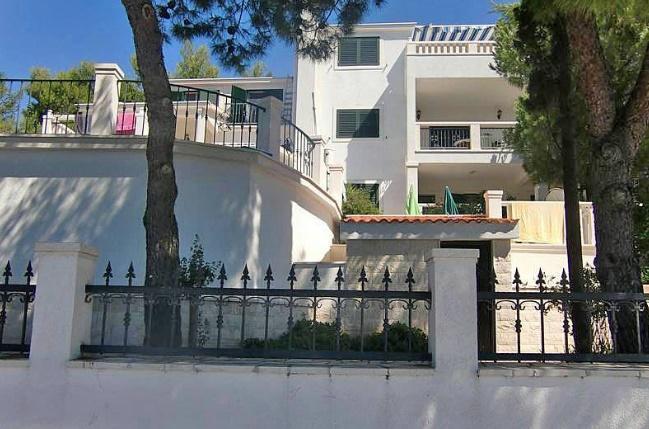Image No.6-Propriété de 9 chambres à vendre à Ciovo