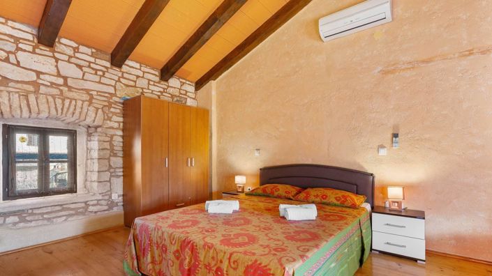 Image No.23-3 Bed Property for sale
