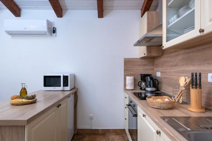 Image No.17-4 Bed Property for sale
