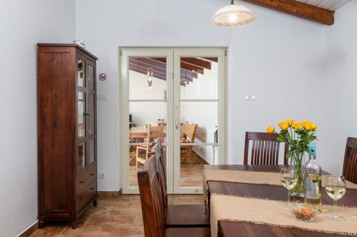 Image No.19-4 Bed Property for sale