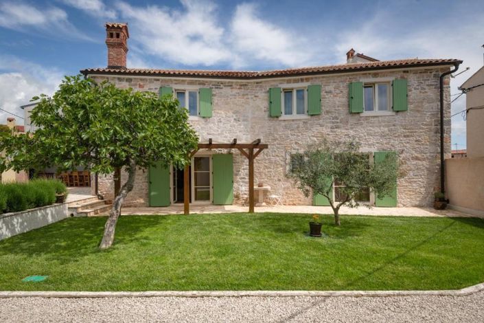 Image No.3-4 Bed Property for sale
