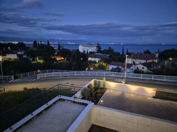 143731-549610