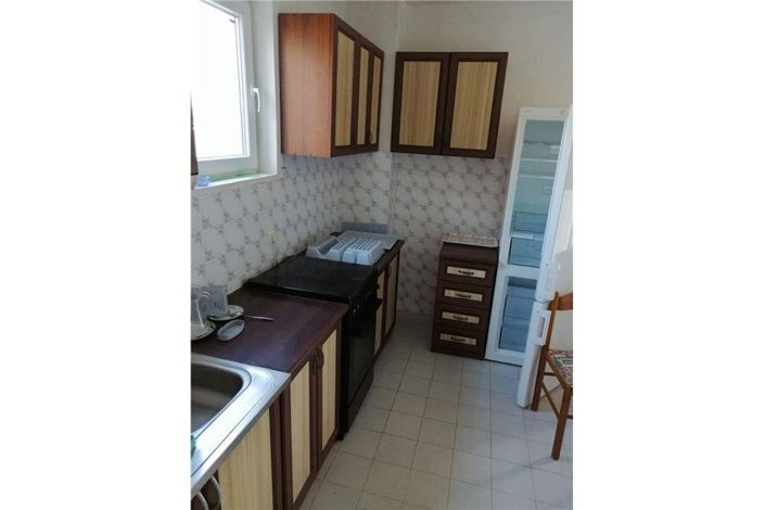 Image No.22-6 Bed Property for sale