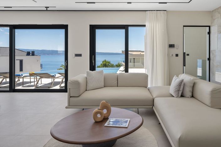 Image No.23-4 Bed Property for sale