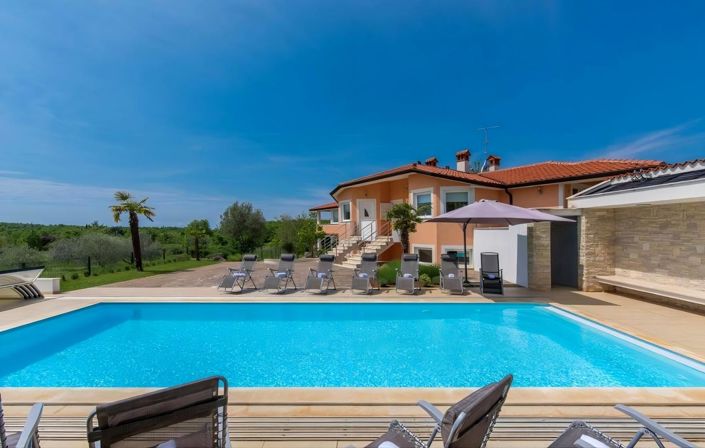 Image No.4-Propriété de 6 chambres à vendre à Umag