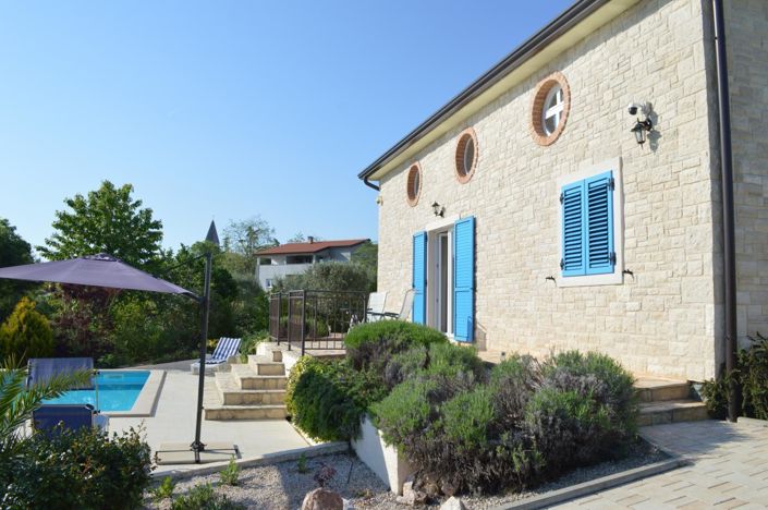Image No.3-Propriété de 5 chambres à vendre à Porec