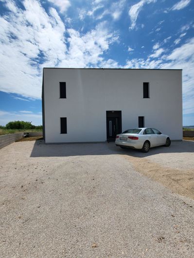 Image No.14-4 Bed Property for sale