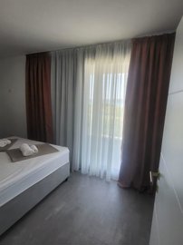 112437-490397