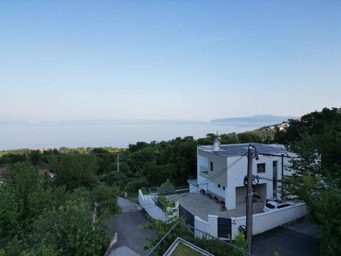 Image No.4-5 Bed Property for sale
