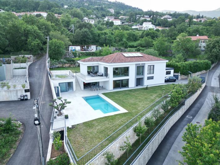 Image No.5-5 Bed Property for sale