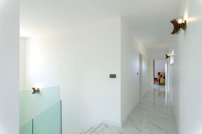 Image No.21-3 Bed Property for sale