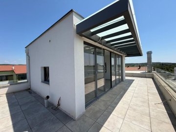 157200-592798