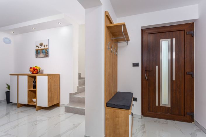 Image No.4-3 Bed Property for sale
