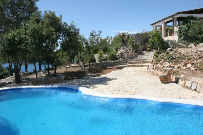 Image No.9-4 Bed Property for sale
