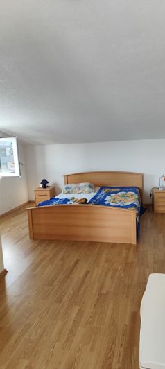 Image No.16-12 Bed Property for sale