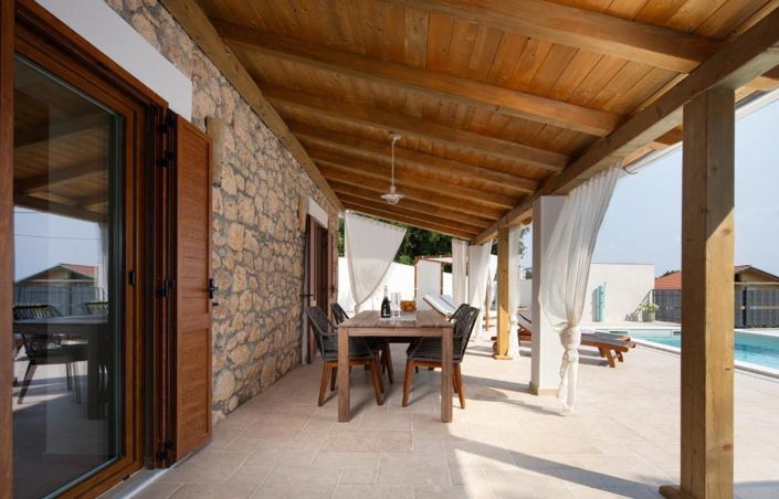 Image No.9-2 Bed Property for sale