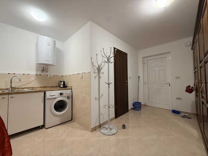 Image No.23-Propriété de 6 chambres à vendre à Croatie