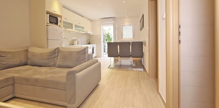 Image No.6-5 Bed Property for sale