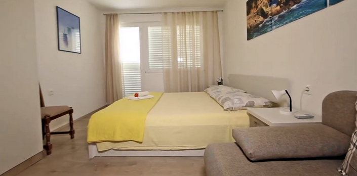 Image No.9-5 Bed Property for sale