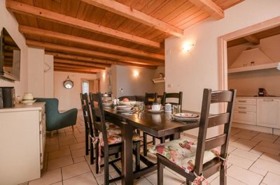 157737-594705