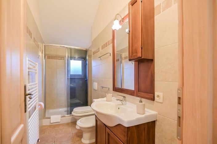 Image No.23-4 Bed Property for sale