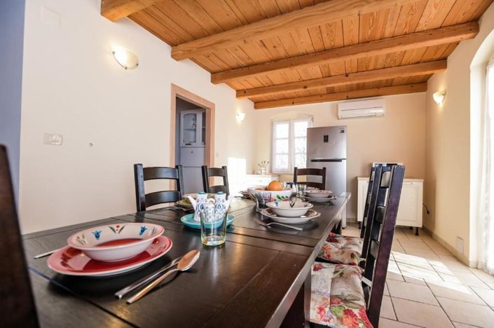 Image No.6-4 Bed Property for sale