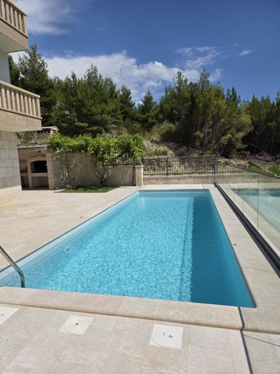 Image No.2-Propriété de 10 chambres à vendre à Croatie