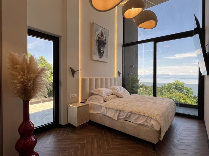 Image No.23-4 Bed Property for sale