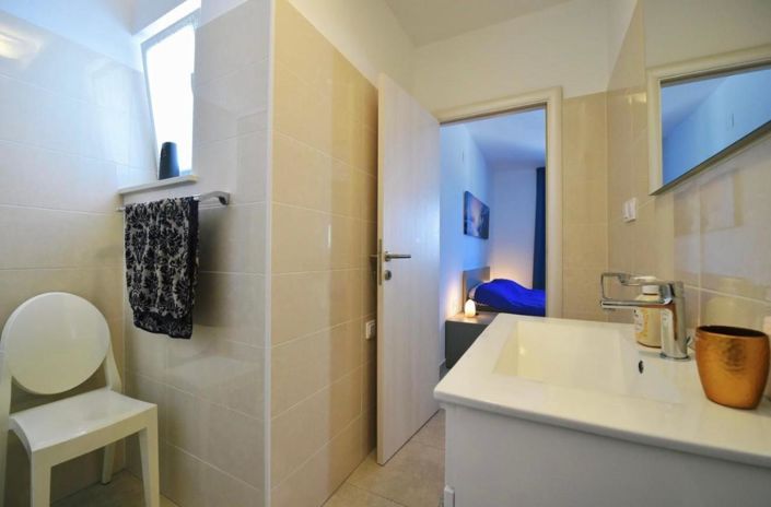 Image No.8-Propriété de 3 chambres à vendre à Labin