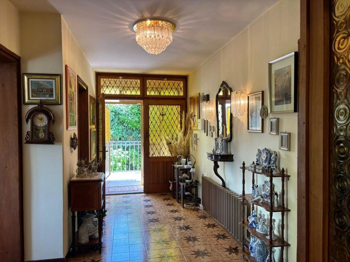 Image No.20-4 Bed Property for sale