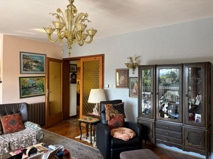 Image No.25-4 Bed Property for sale