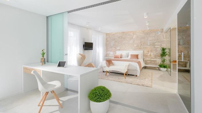Image No.21-6 Bed Property for sale