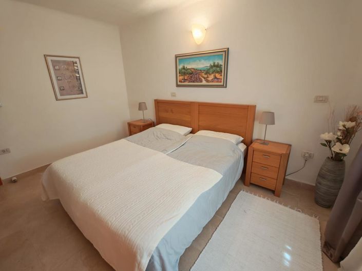 Image No.17-3 Bed Property for sale