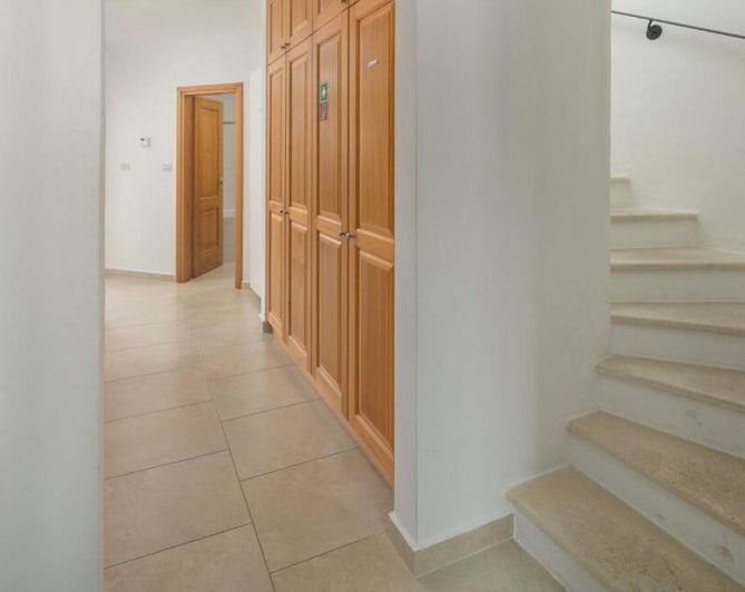 Image No.25-3 Bed Property for sale