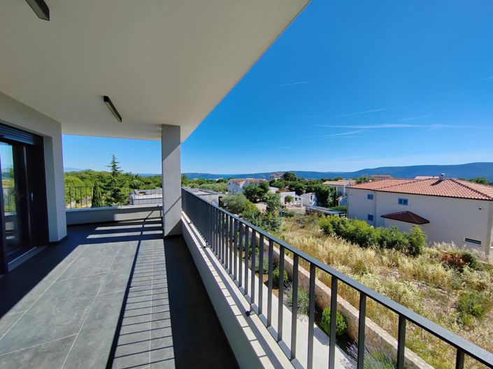 Image No.5-4 Bed Property for sale