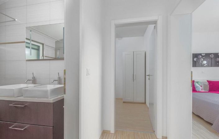 Image No.20-Propriété de 4 chambres à vendre à Žbandaj
