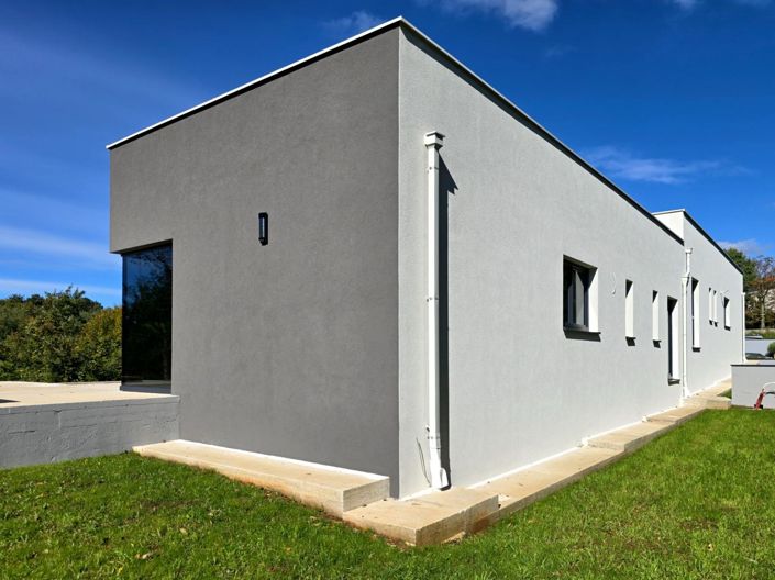 Image No.16-2 Bed Property for sale
