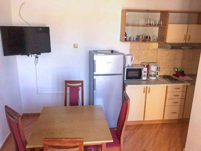 Image No.15-5 Bed Property for sale
