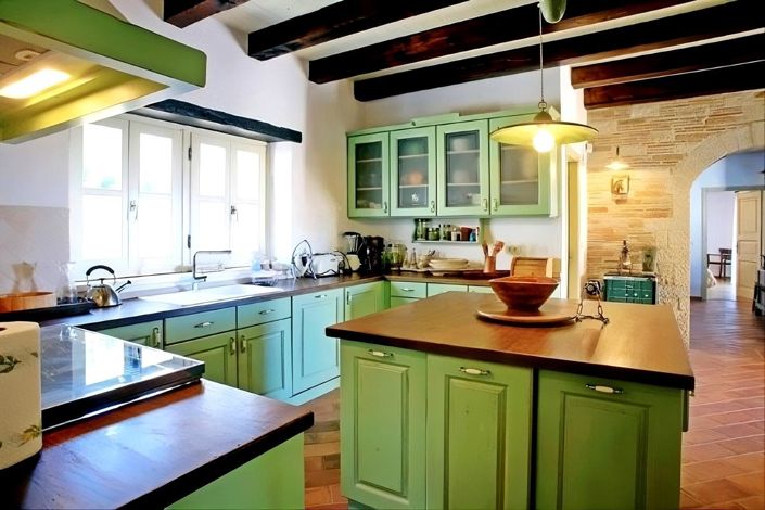 Image No.10-3 Bed Property for sale