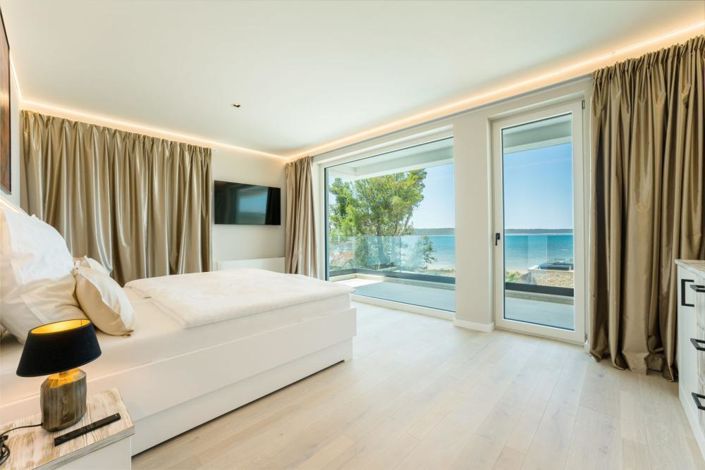 Image No.22-3 Bed Property for sale