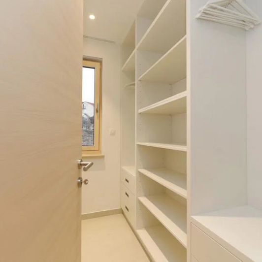 Image No.18-Propriété de 4 chambres à vendre à Supetar