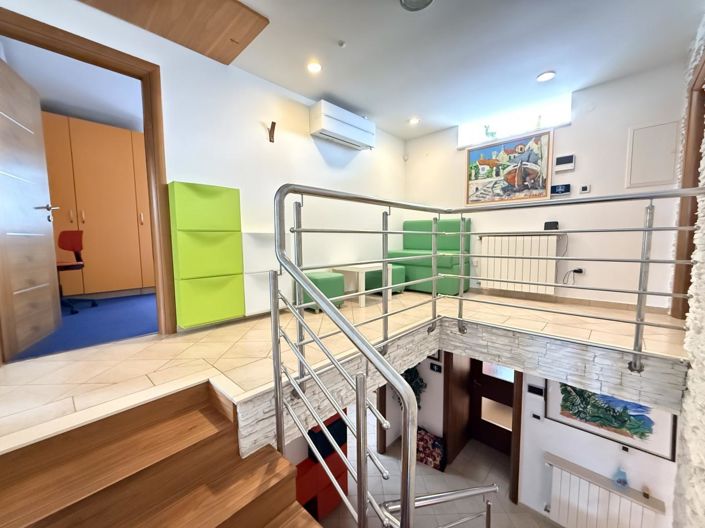 Image No.12-Propriété de 6 chambres à vendre à Dobrinj