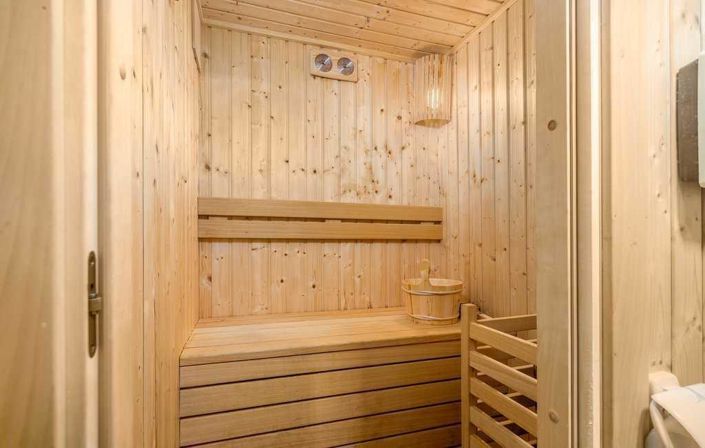 Image No.9-Propriété de 6 chambres à vendre à Dobrinj